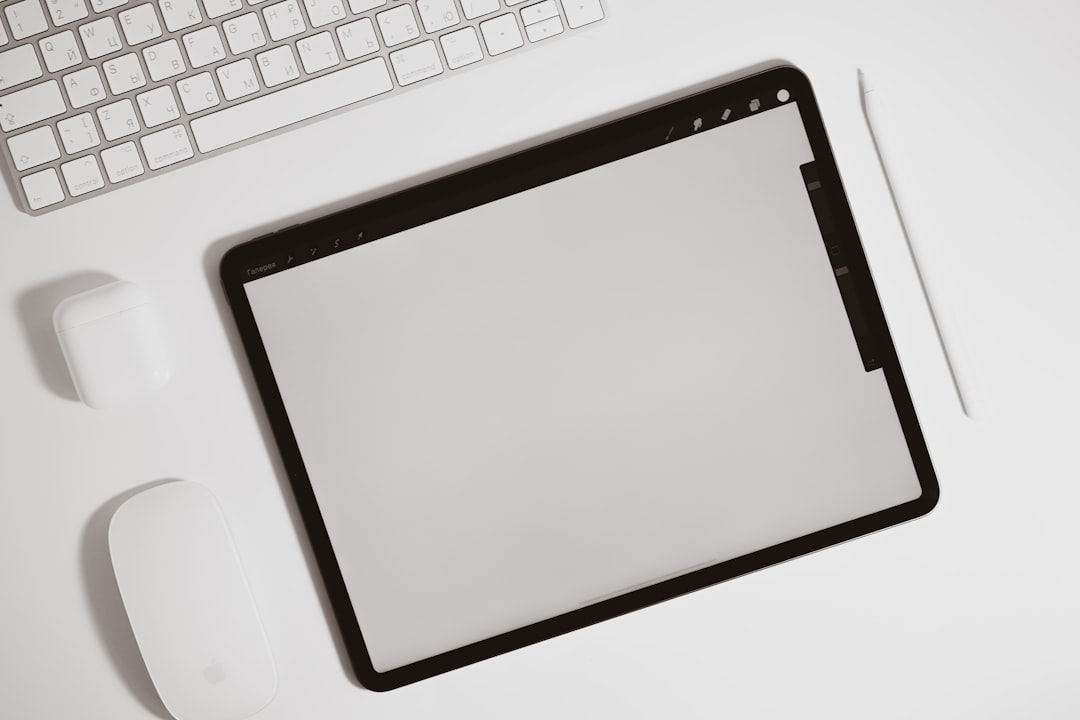 iPadを安全に充電する作業環境のイメージ